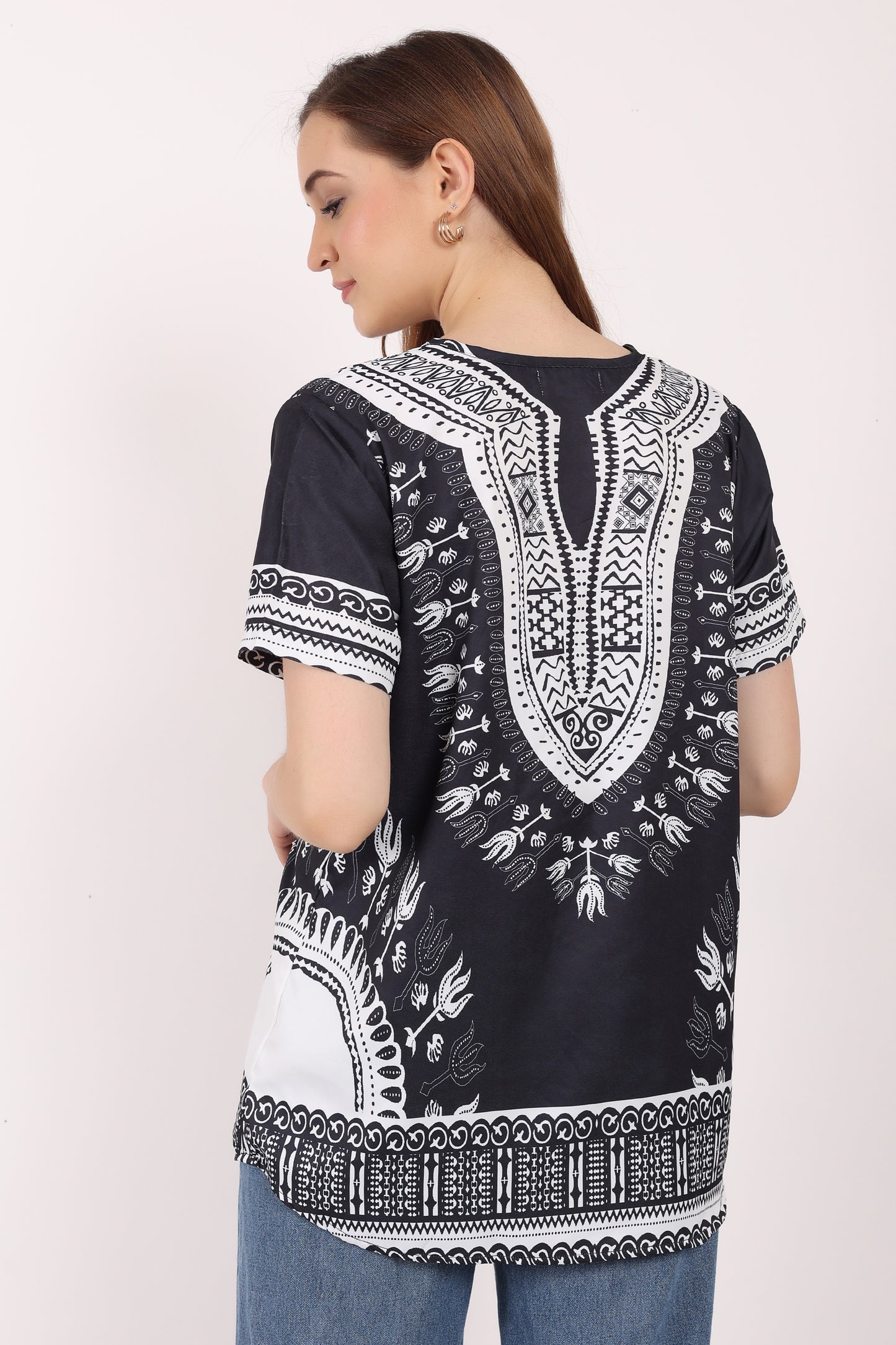 Blusa Afrocaribeña de Dama Estampado Negro con Blanco