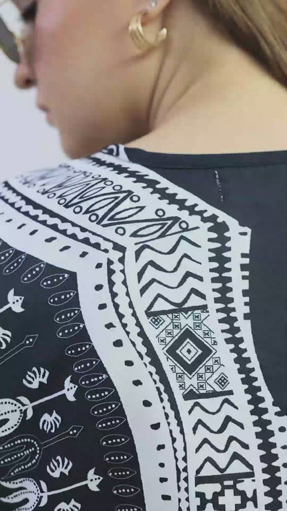 Blusa Afrocaribeña de Dama Estampado Negro con Blanco